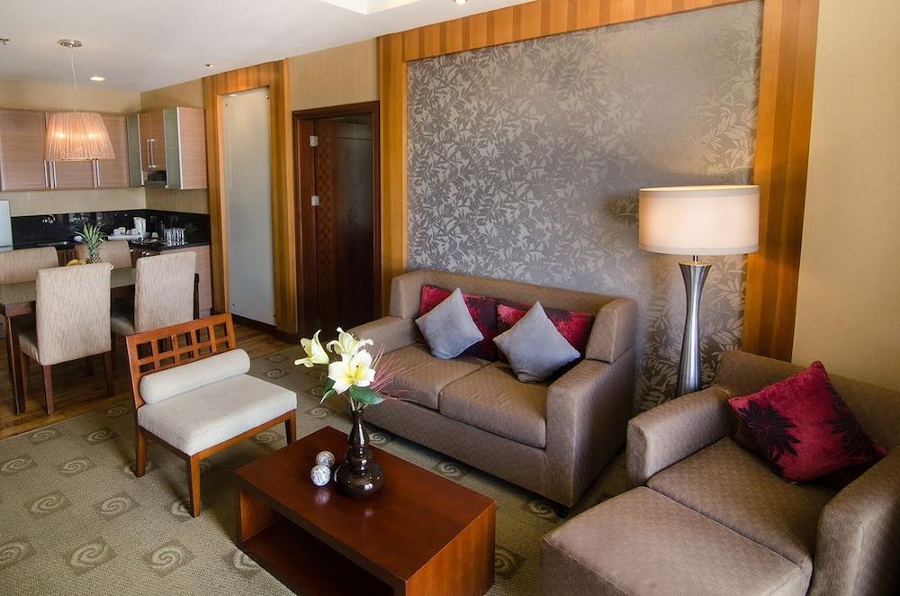 The Avenue Plaza Hotel Naga  Exteriör bild