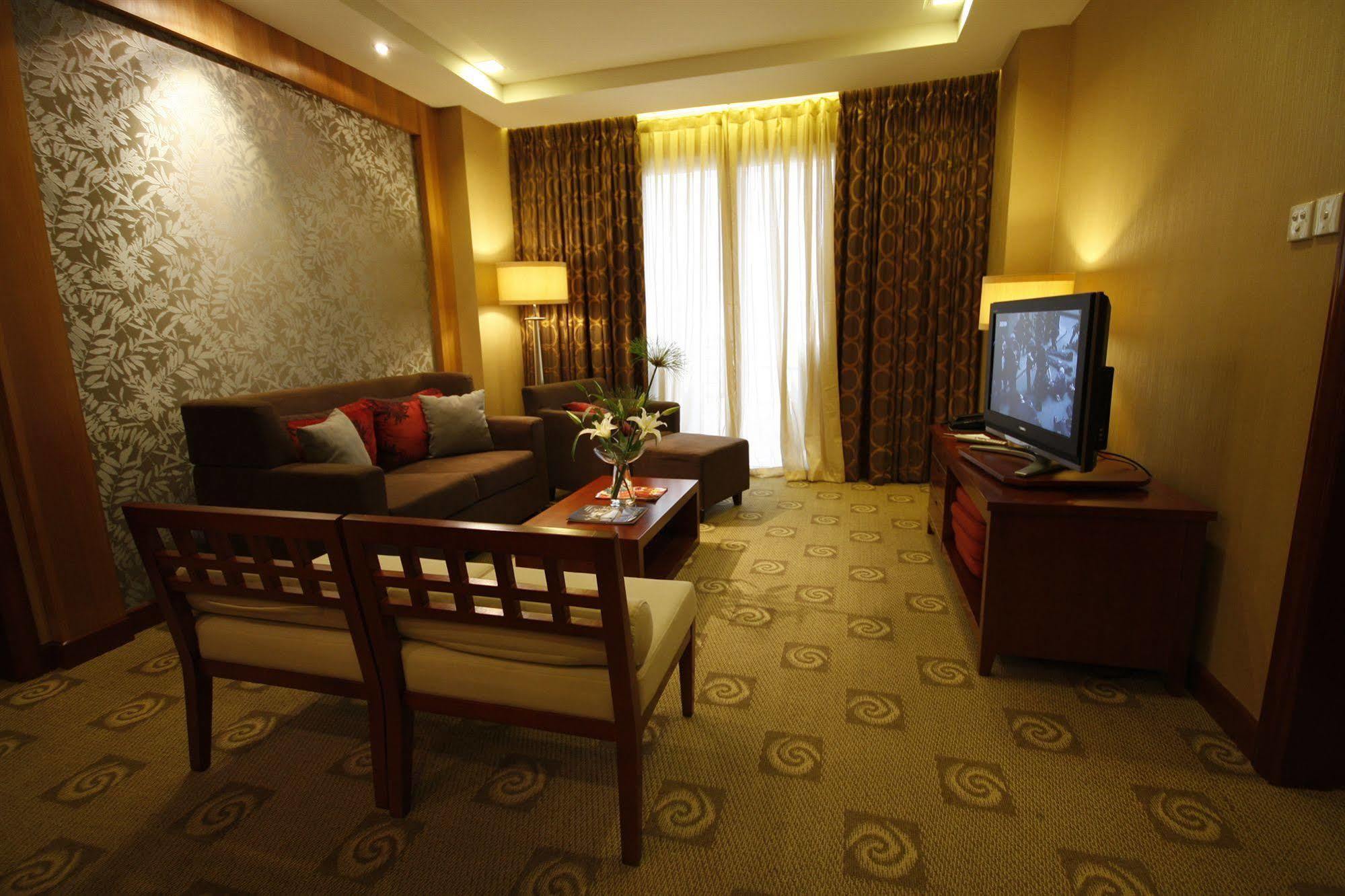 The Avenue Plaza Hotel Naga  Exteriör bild