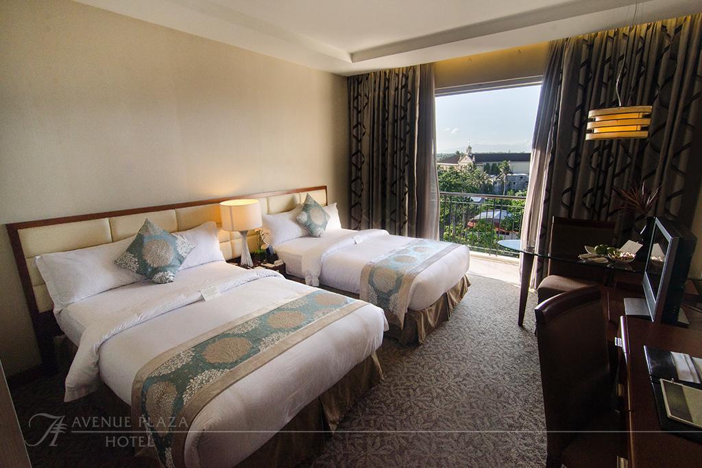 The Avenue Plaza Hotel Naga  Exteriör bild